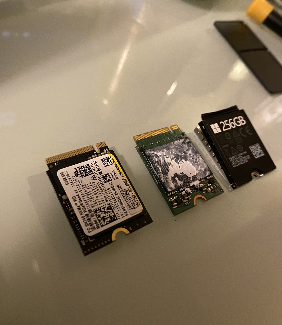 Surface Pro 8 SSD交換と再起動ループ奮闘記 | てこエンジニアブログ